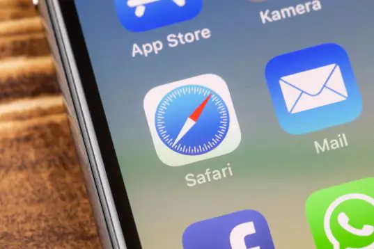 How To Delete Safari Tabs on iPhone